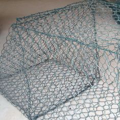 Caja soldada con autógena de Gabion, materiales principales de la barrera de Hesco en precio bajo militar,